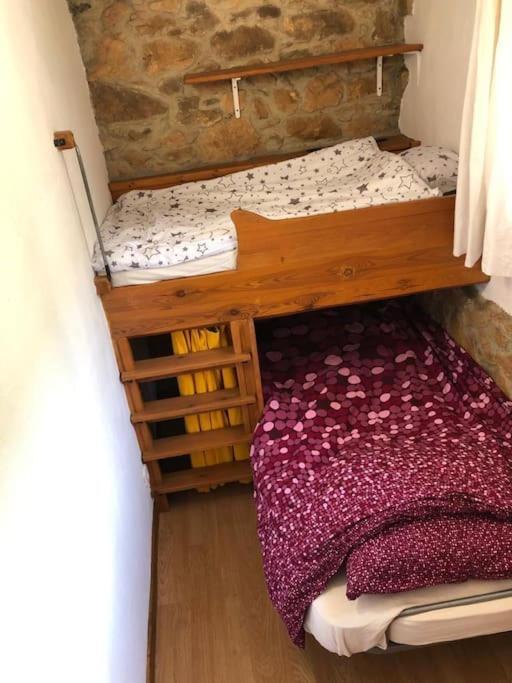 Casa De Lilith Villa Aren Екстериор снимка
