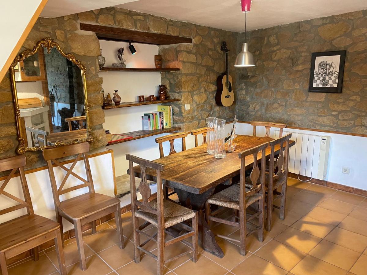 Casa De Lilith Villa Aren Екстериор снимка