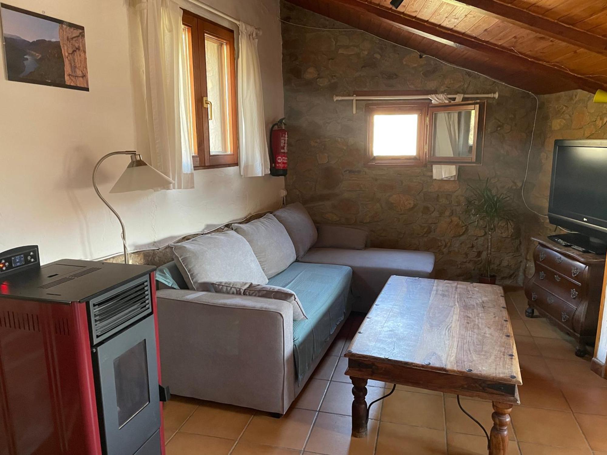 Casa De Lilith Villa Aren Екстериор снимка